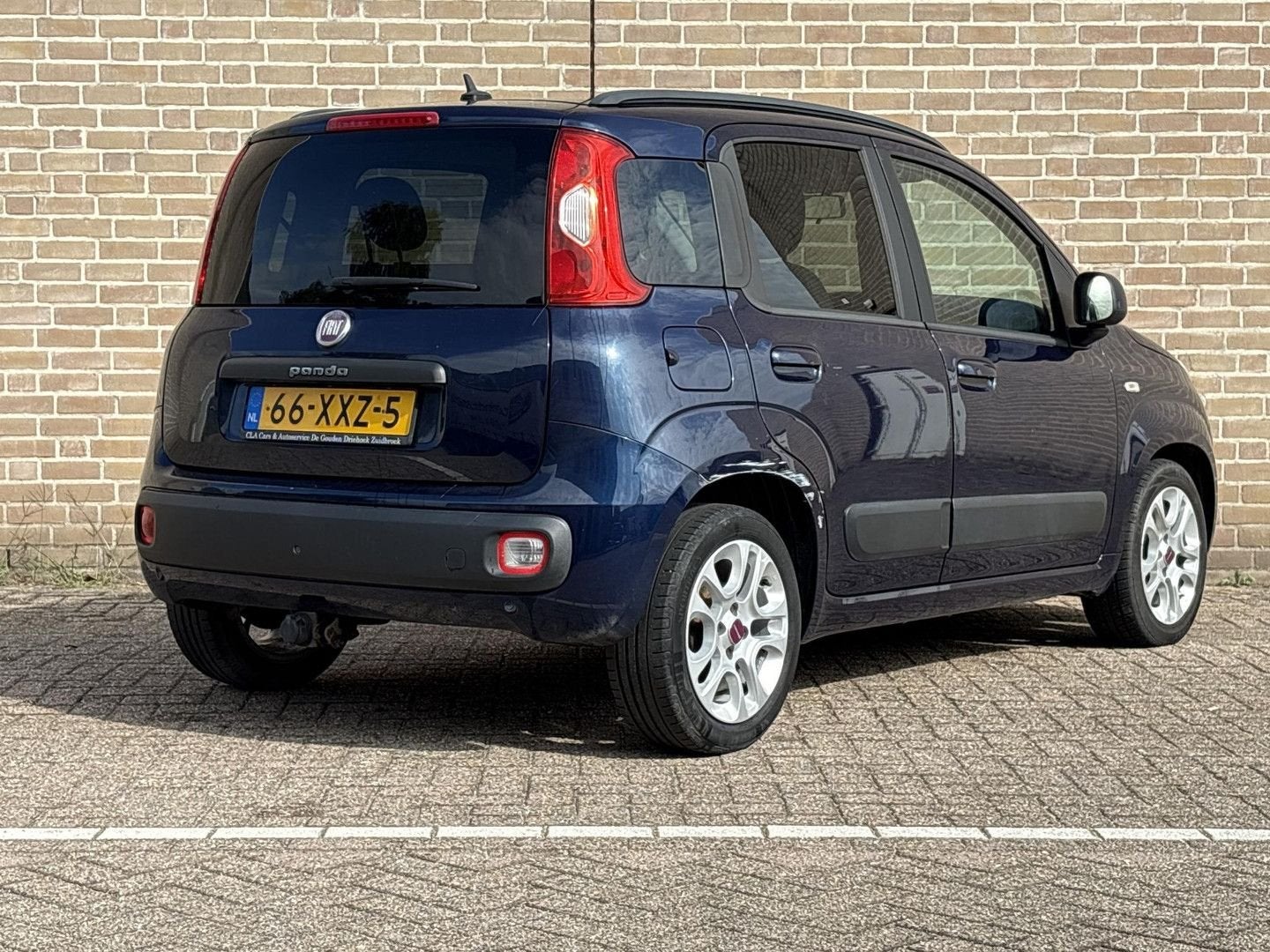 Fiat Panda 0.9 TwinAir Lounge | climatisation | PDC | attach, Autos, Fiat, Achat, Boîte manuelle, Noir, Alarme