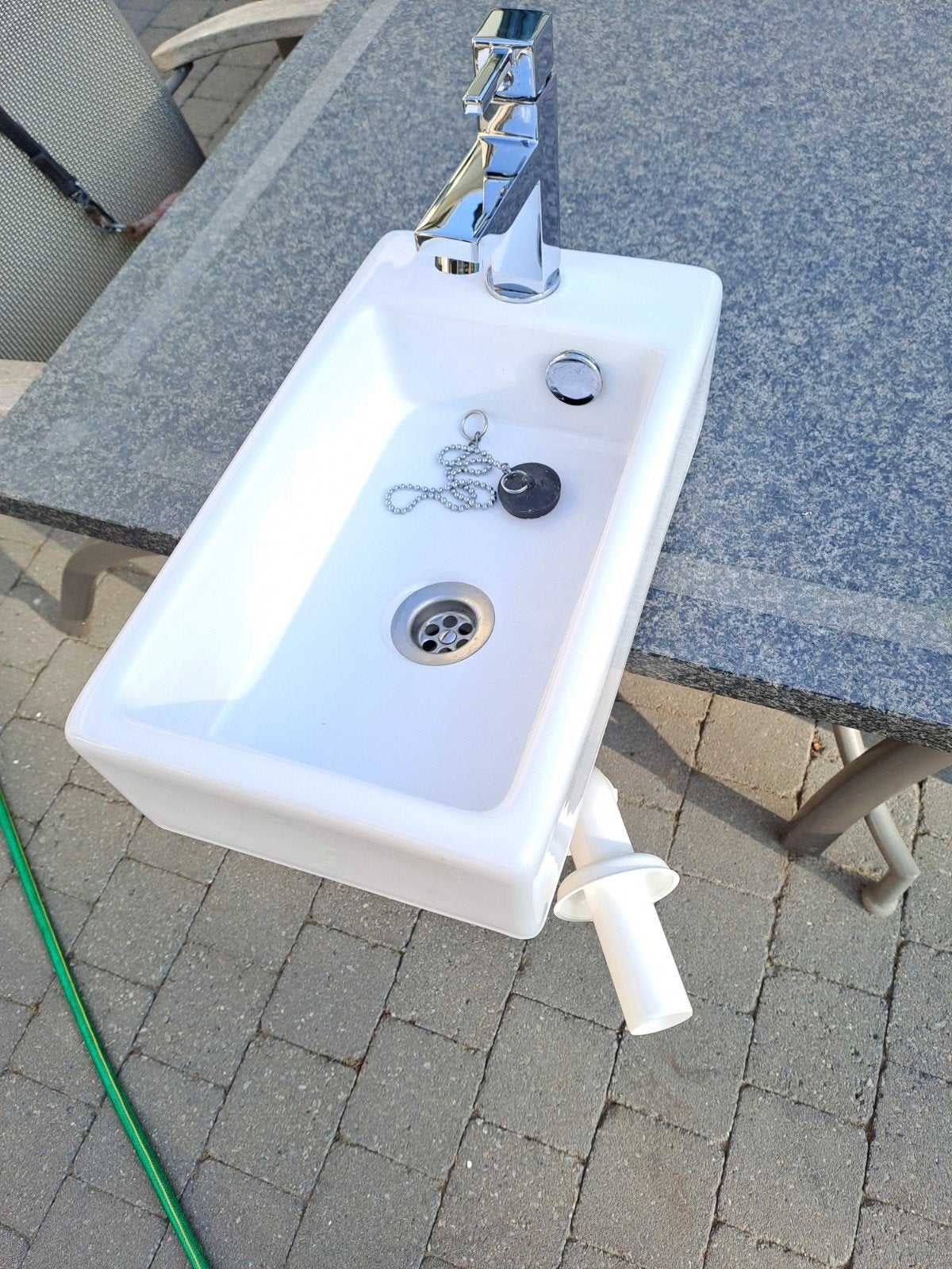 lavabo complètement complet., Bricolage & Construction, Sanitaire, Enlèvement, Robinet
