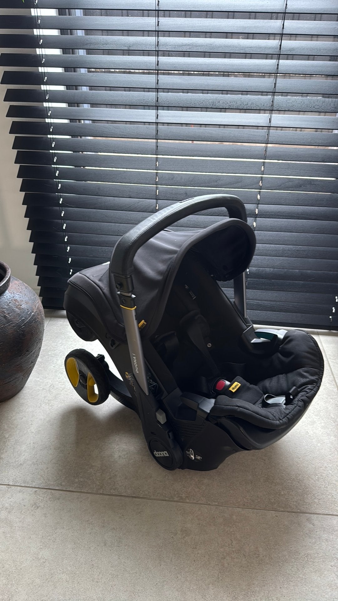 Doona, Kinderen en Baby's, Autostoeltjes, Ophalen, Gebruikt