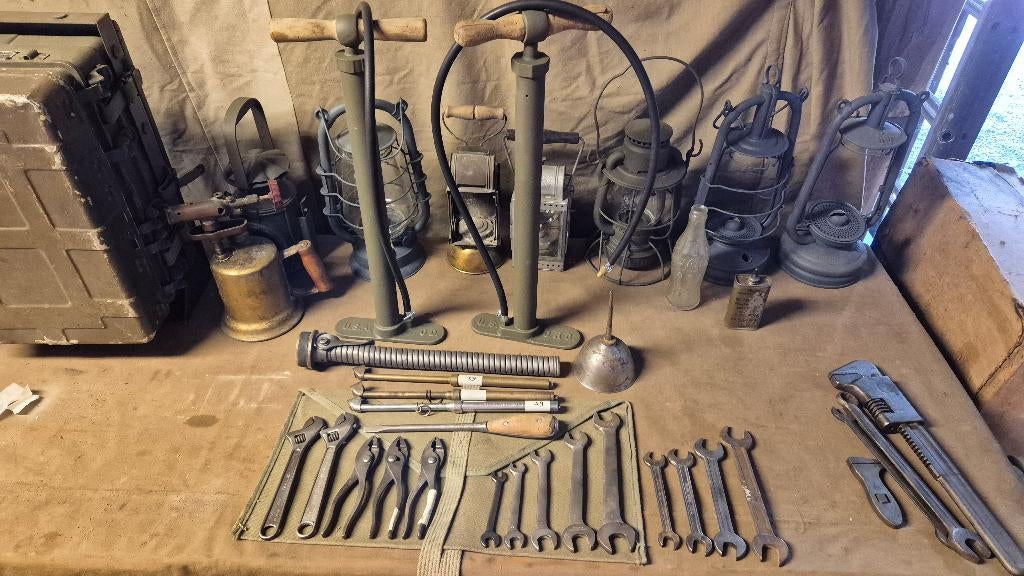 Willys MB Ford GPW jeep tools US QMC WW2, Verzamelen, Verzenden, Landmacht, Overige typen