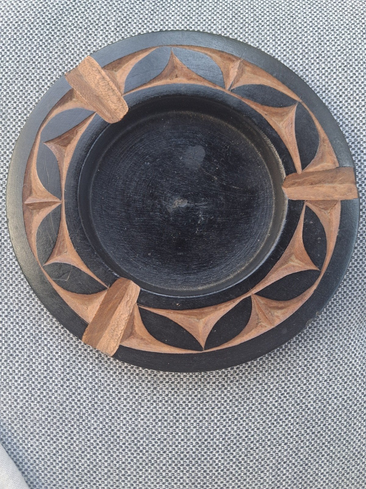 Cendrier souvenir vintage sculpté à la main., Maison & Meubles, Accessoires pour la Maison | Plataux & Paniers, Enlèvement ou Envoi