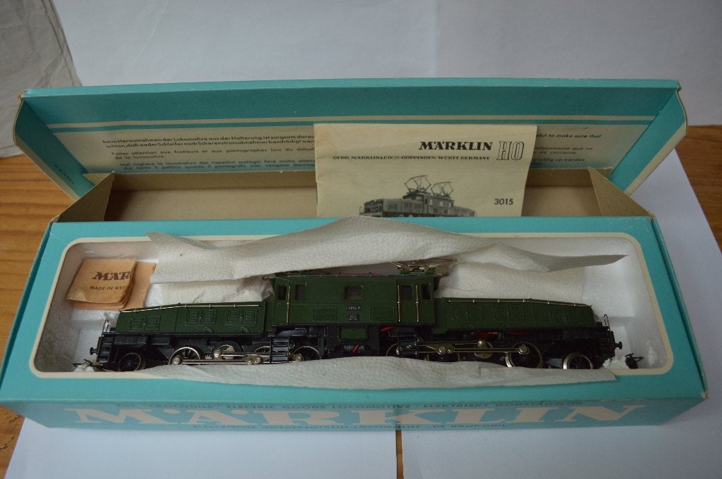 Märklin 3015 : presque neuf dans sa boîte d'origine, Analogique, Enlèvement ou Envoi, Courant alternatif