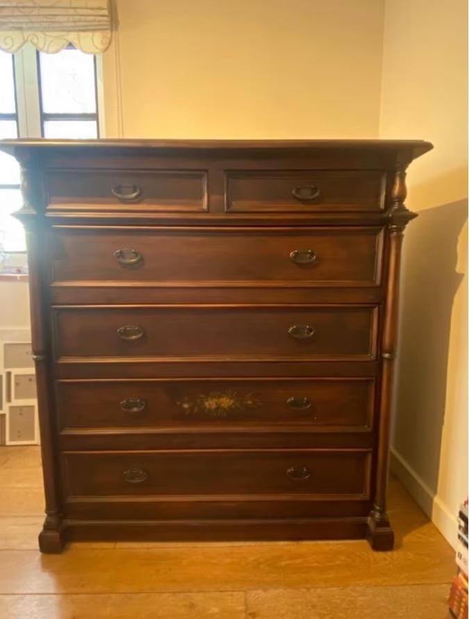 Commode et tables de chevet., Maison & Meubles, Armoires | Commodes, 25 à 50 cm, 5 tiroirs ou plus, 100 à 150 cm, Enlèvement
