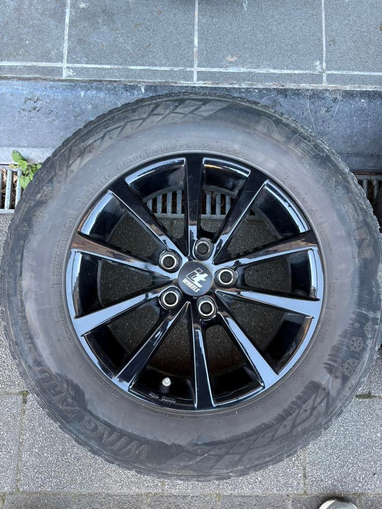 Jantes 5x114,3 16pouces + Pneus hiver Nexen 215/70/16, 16 pouces, Véhicule de tourisme, Pneu(s), Enlèvement