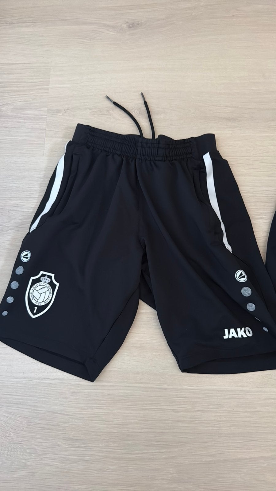 2 voetbalshorts RAFC jeugd, Sport en Fitness, Voetbal, Ophalen, Gebruikt