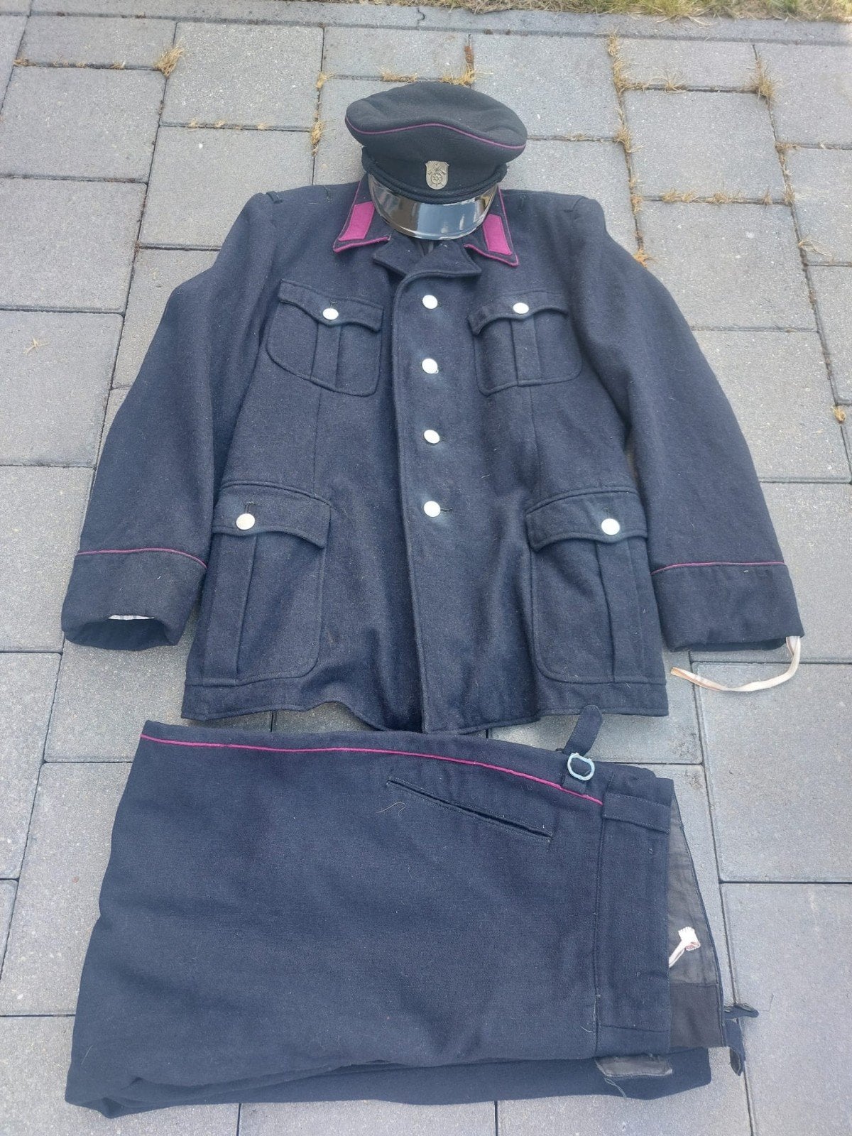 Uniforme de sapeurs-pompiers DDR complet, Collections, Enlèvement ou Envoi, Autres, Vêtements ou Chaussures