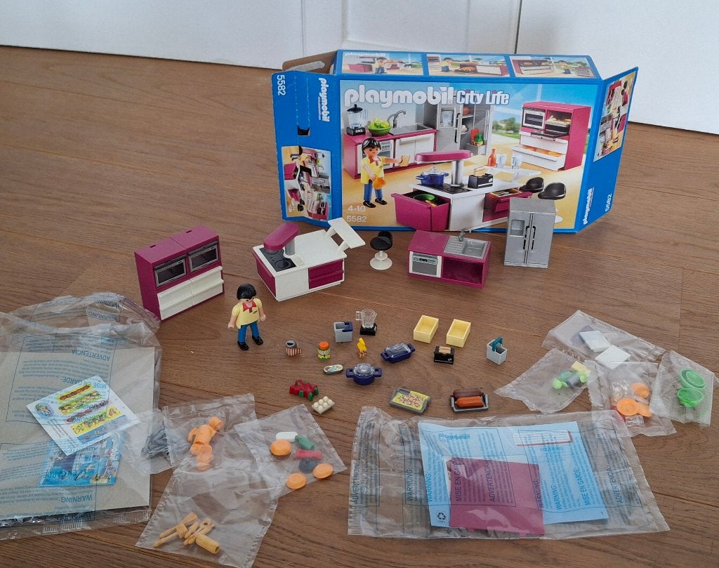 Playmobil city life cuisine pour maison moderne 5582, Enfants & Bébés, Bâtiment, Comme neuf, City life, Kit complet