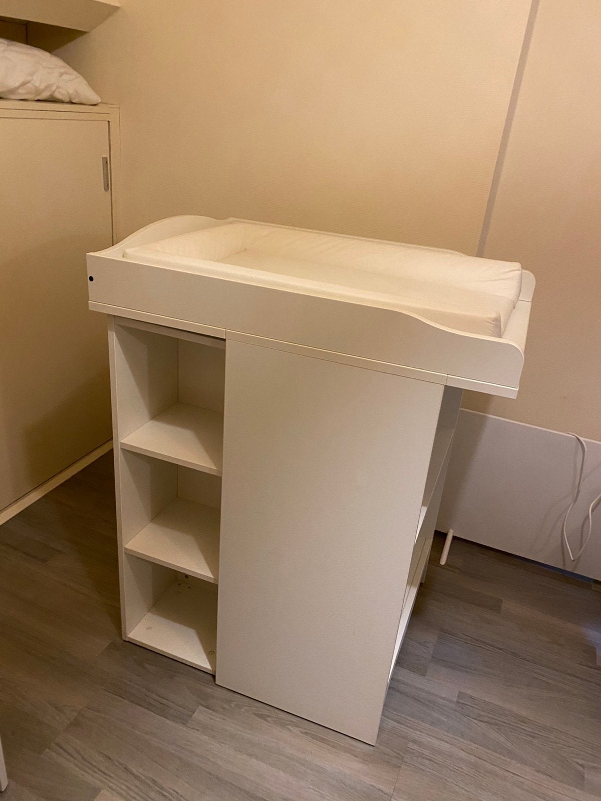 IKEA SMÅGÖRA verzorgingstafel, Kinderen en Baby's, Kinderkamer | Stapelbedden en Hoogslapers, Ophalen, Zo goed als nieuw