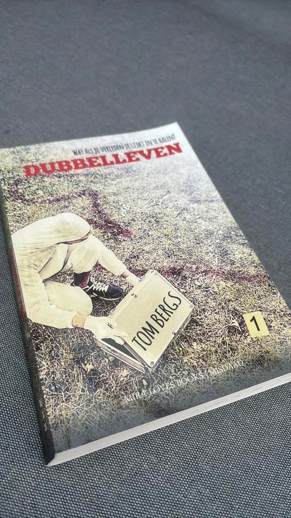 Tom Bergs - Dubbelleven - gesigneerd !, Ophalen of Verzenden, Tom Bergs