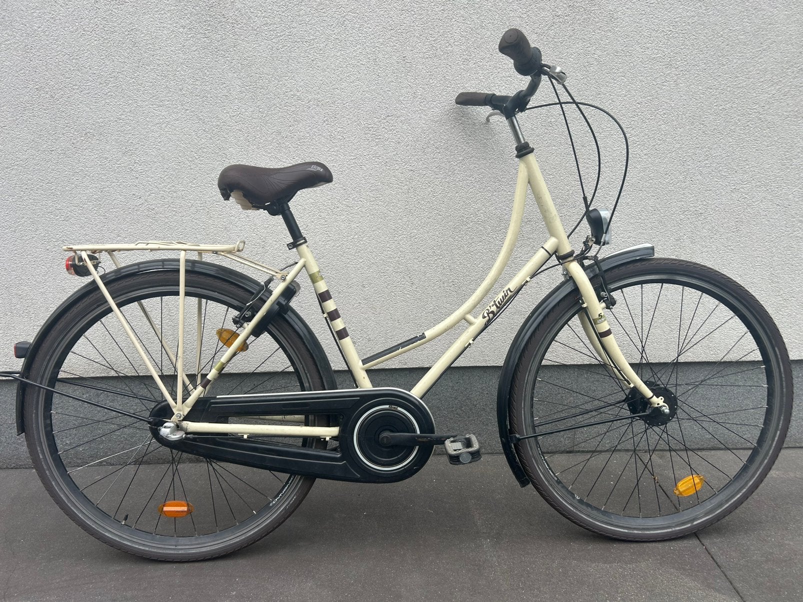 Damesfiets Btwin, Fietsen en Brommers, Fietsen | Dames | Damesfietsen, Ophalen, Gebruikt, Velgrem, Versnellingen