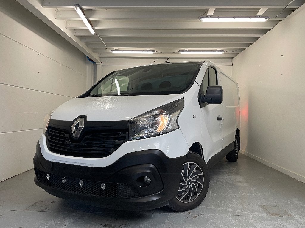 Renault Trafic - Attelage de remorque - Climatisation, Autos, Achat, Entreprise, Boîte manuelle, Noir