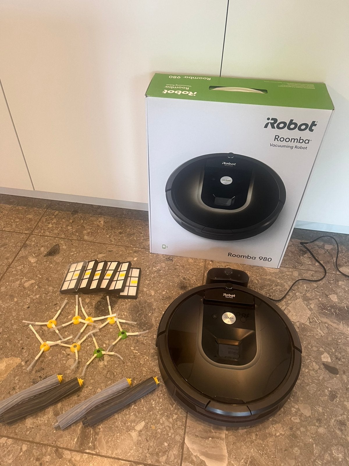 iRobot Roomba 980, Ophalen, IRobot