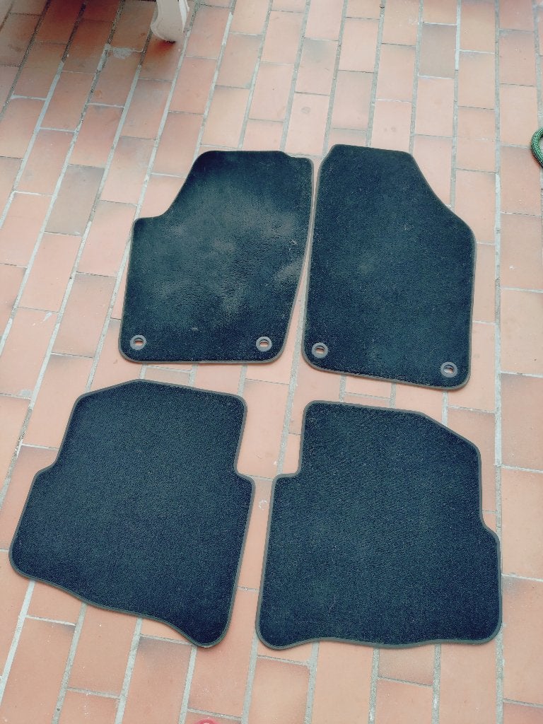 Set vloermatten vw polo 9n3, Autos : Pièces & Accessoires, Enlèvement, Utilisé, Volkswagen