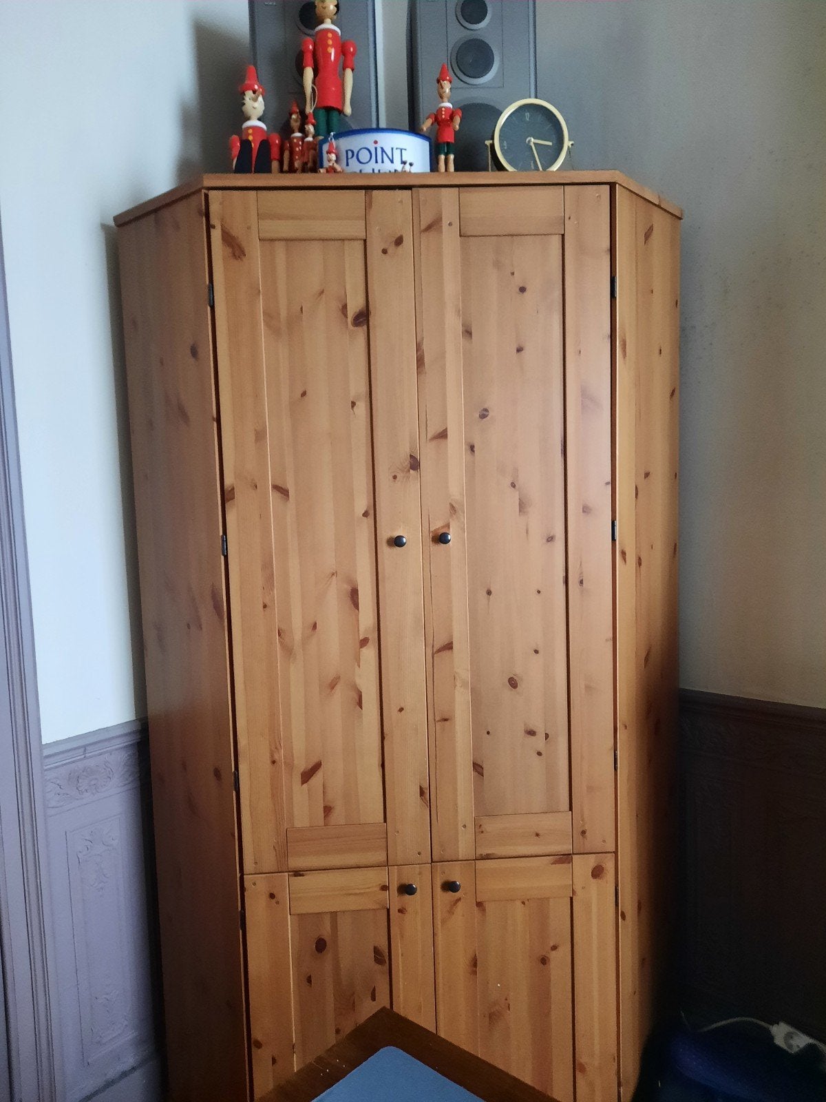 Hoekkast, Ophalen