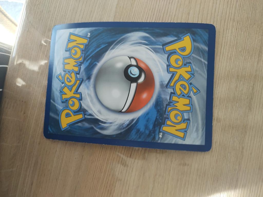 Carte Pokémon (Meowth Vmax swsh005), Enlèvement