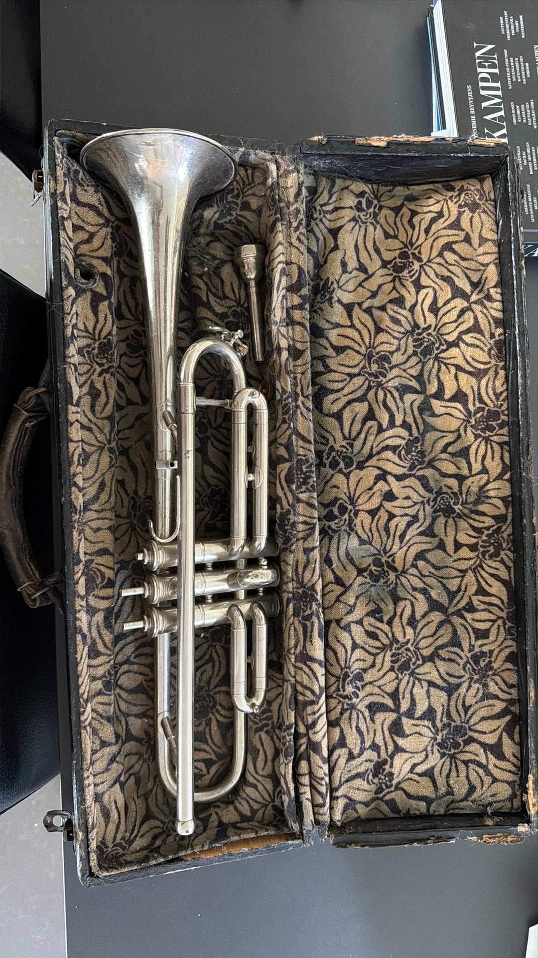 Trompet c mahillon met originele box, Enlèvement, Comme neuf