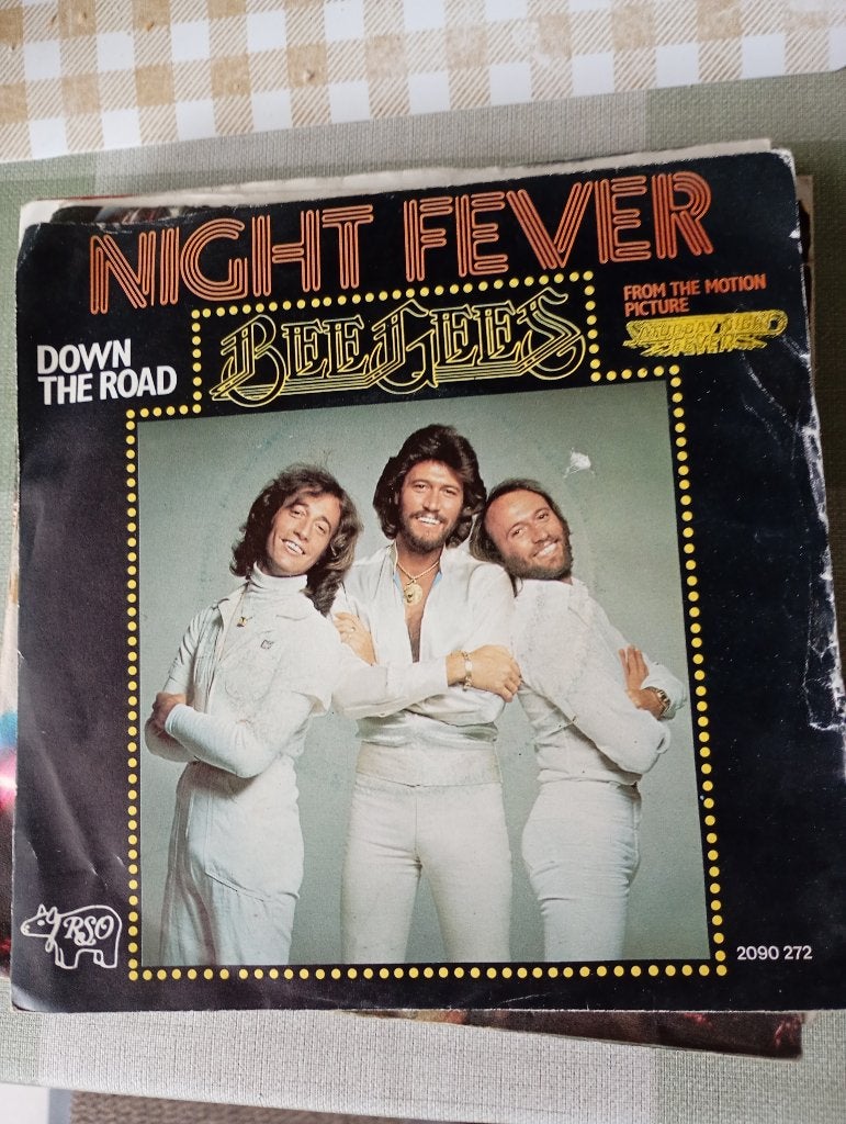 Bee Gees - Night fever, Gebruikt, 7 inch, Pop, Fotohoes