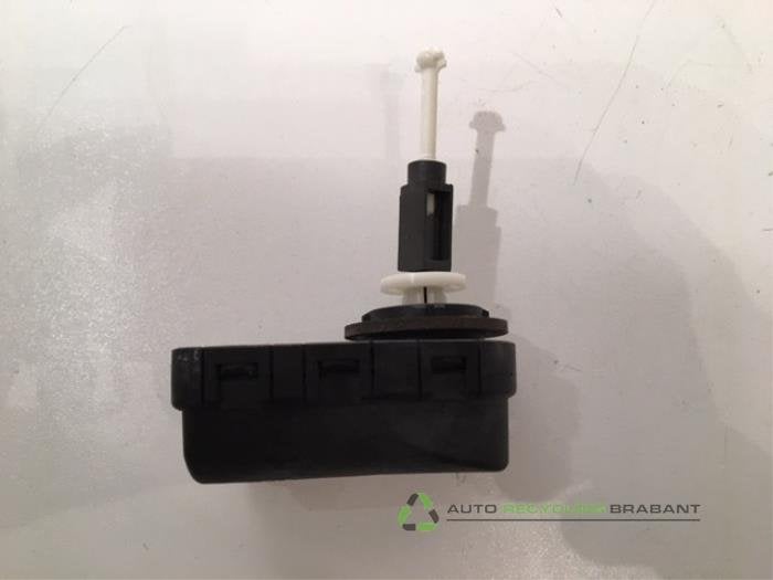 Moteur phare d'un Mercedes E-Klasse, -, 3 mois de garantie, Utilisé, -