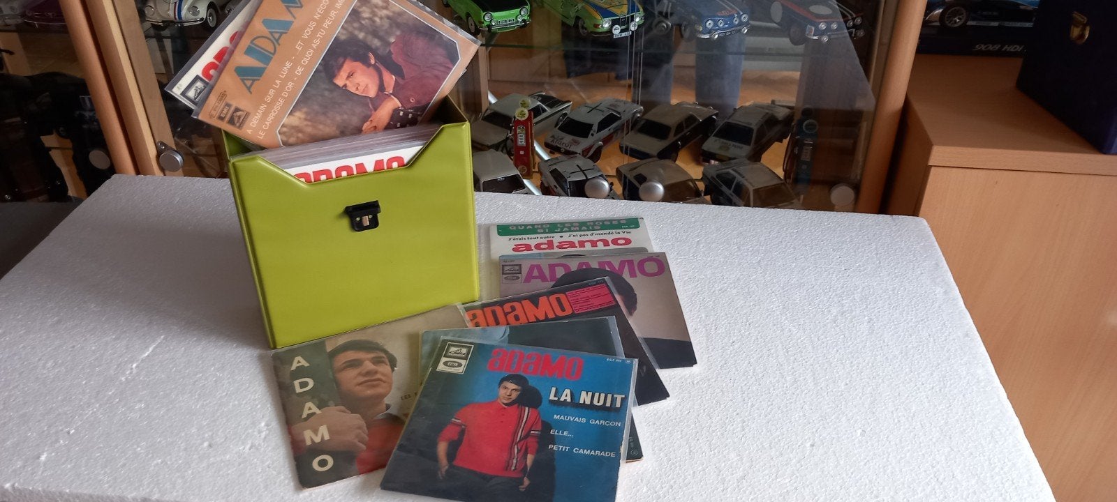 ADAMO LOT DE 24 VINYLES EP+ 45T, EP, EP