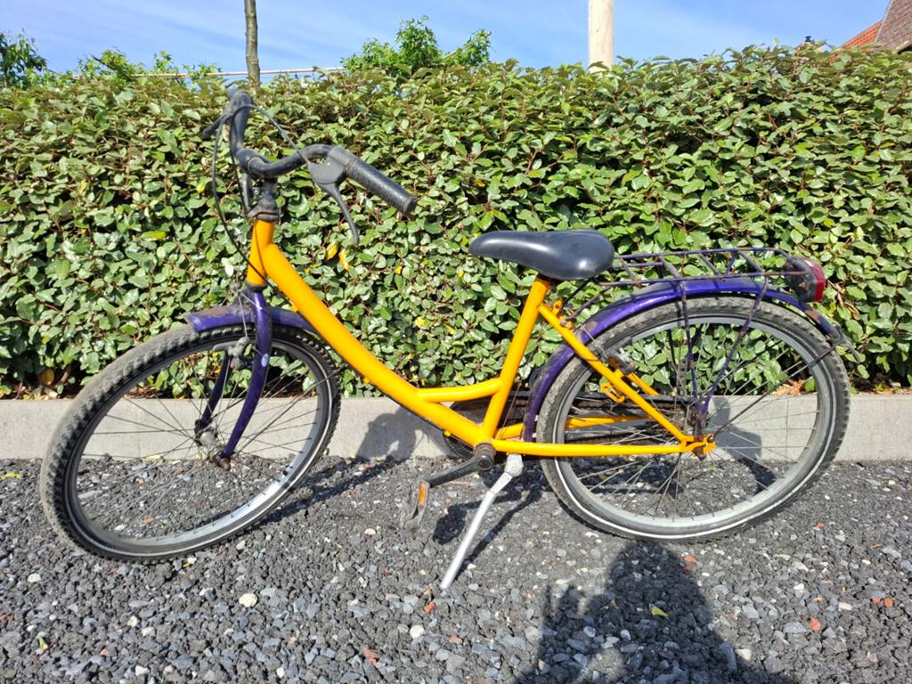 Kinderfiets 24 inch paars oranje, Fietsen en Brommers, Fietsaccessoires | Aanhangwagens en Karren, Ophalen, Gebruikt