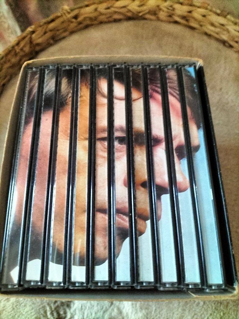 Coffret intégral cd. BREL, Enlèvement