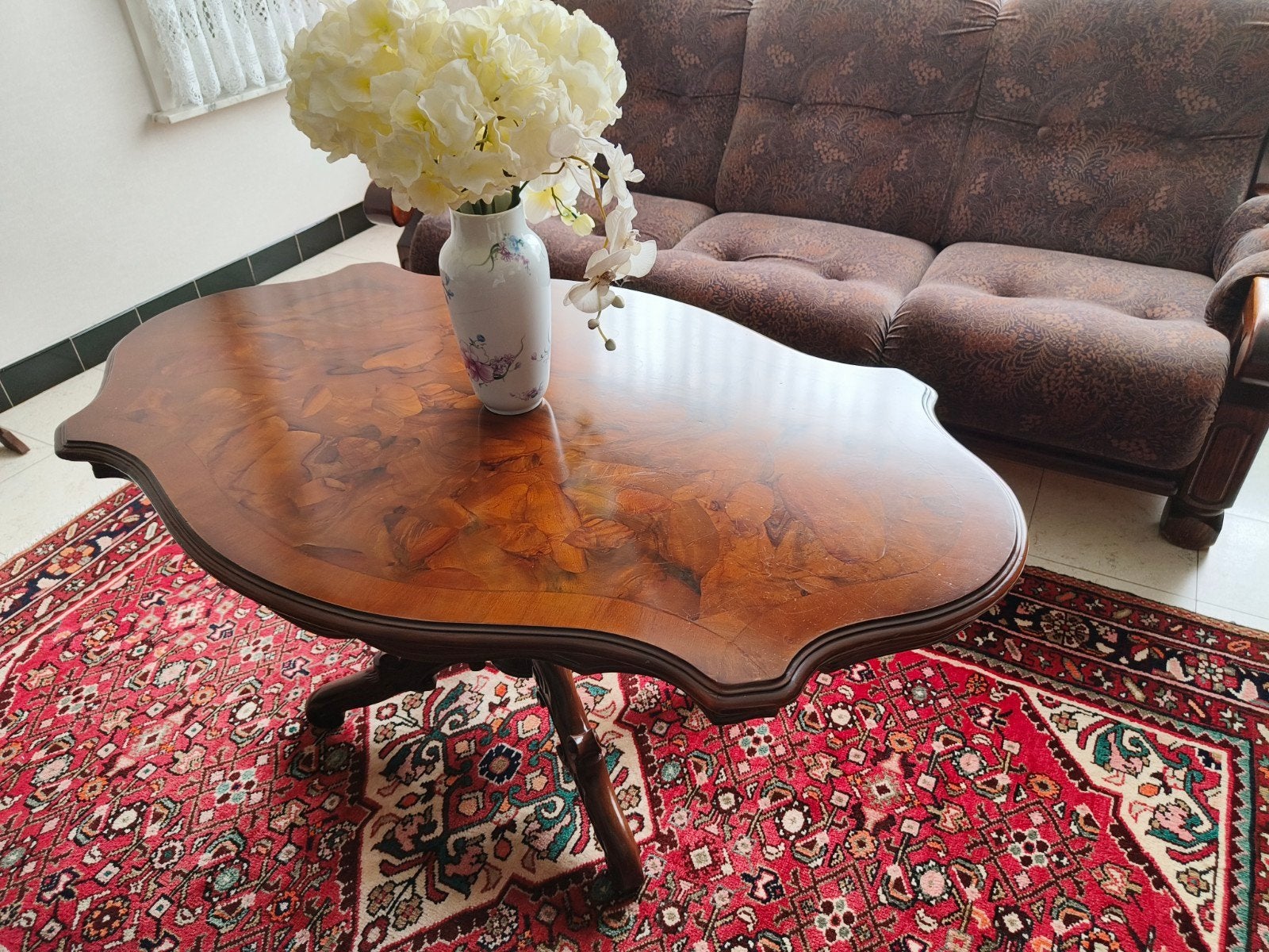 salontafel in notenhout, Ophalen, Rustiek, Zo goed als nieuw, Ovaal