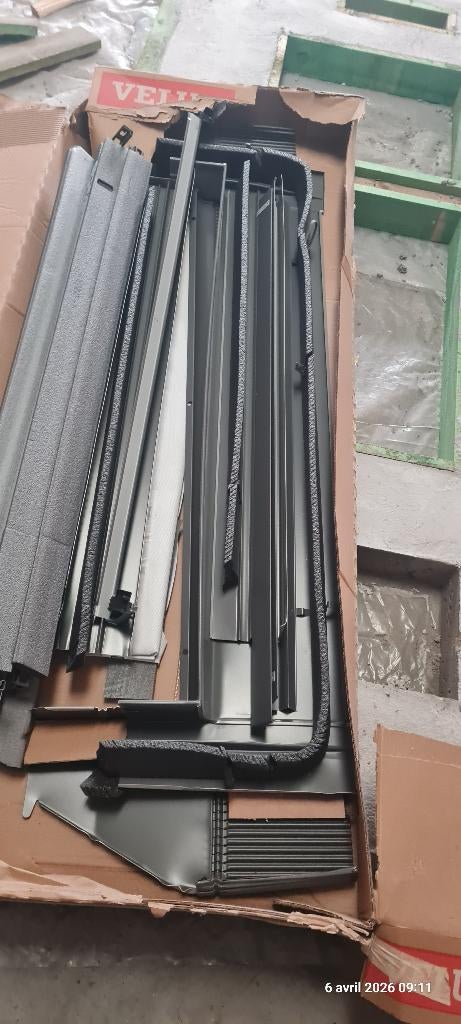 Raccord Velux isolé pour tuile, Enlèvement, Neuf, 80 à 120 cm, 80 à 120 cm