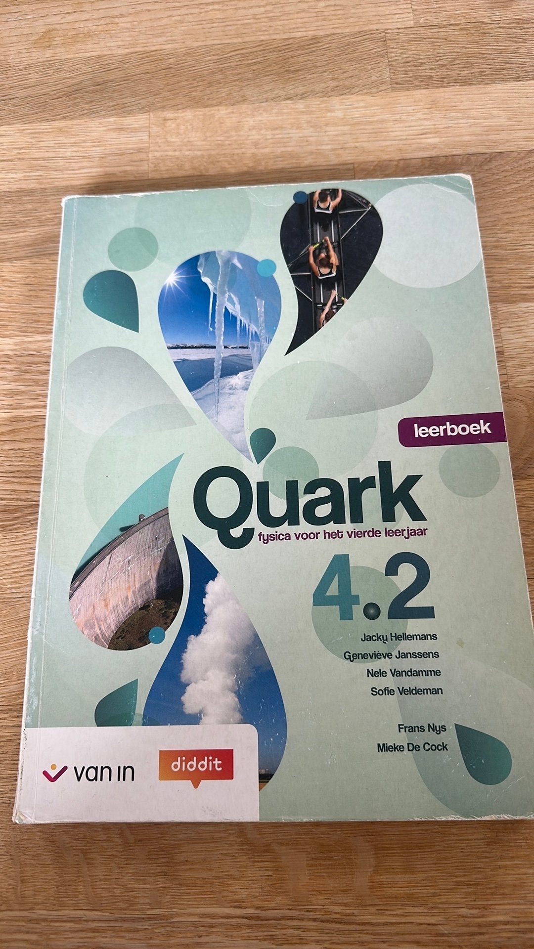 Manuel de physique Quark 4.2 vanin, Enlèvement, Comme neuf