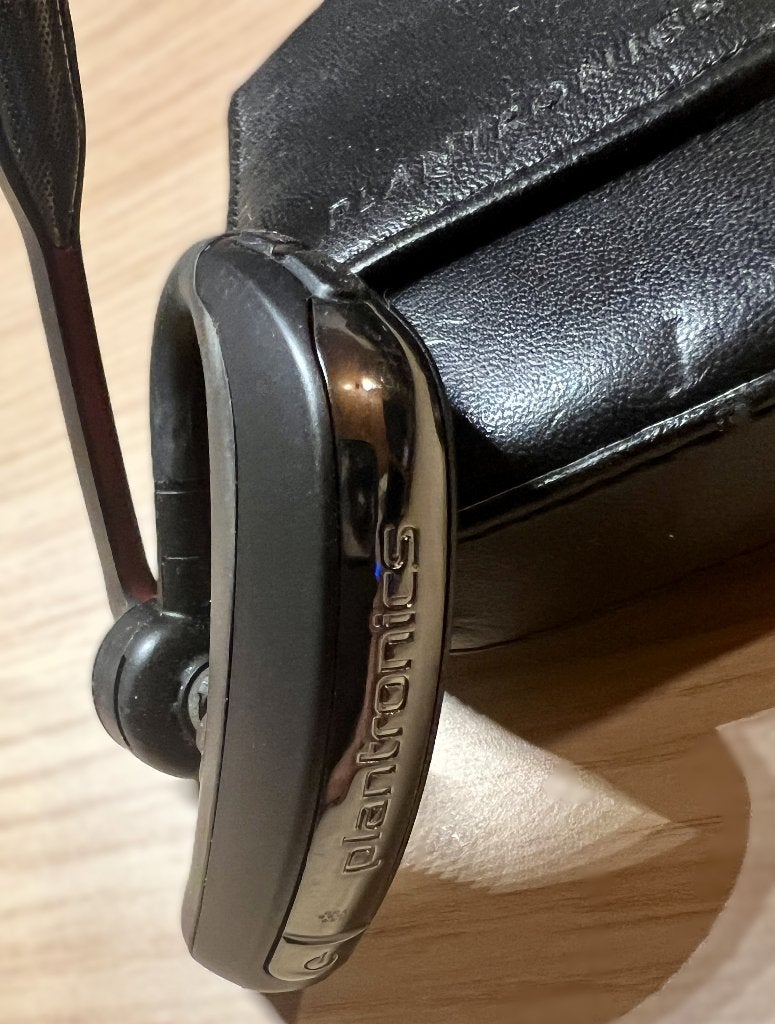 Plantronics Voyager PRO HD Bluetooth Headset, Gebruikt, Plantronics, On-ear, Ophalen of Verzenden