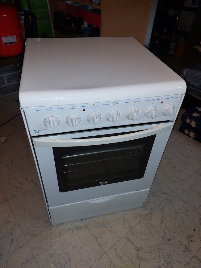 feu électrique avec poêle, 4 zones de cuisson, Enlèvement, Utilisé, Air chaud