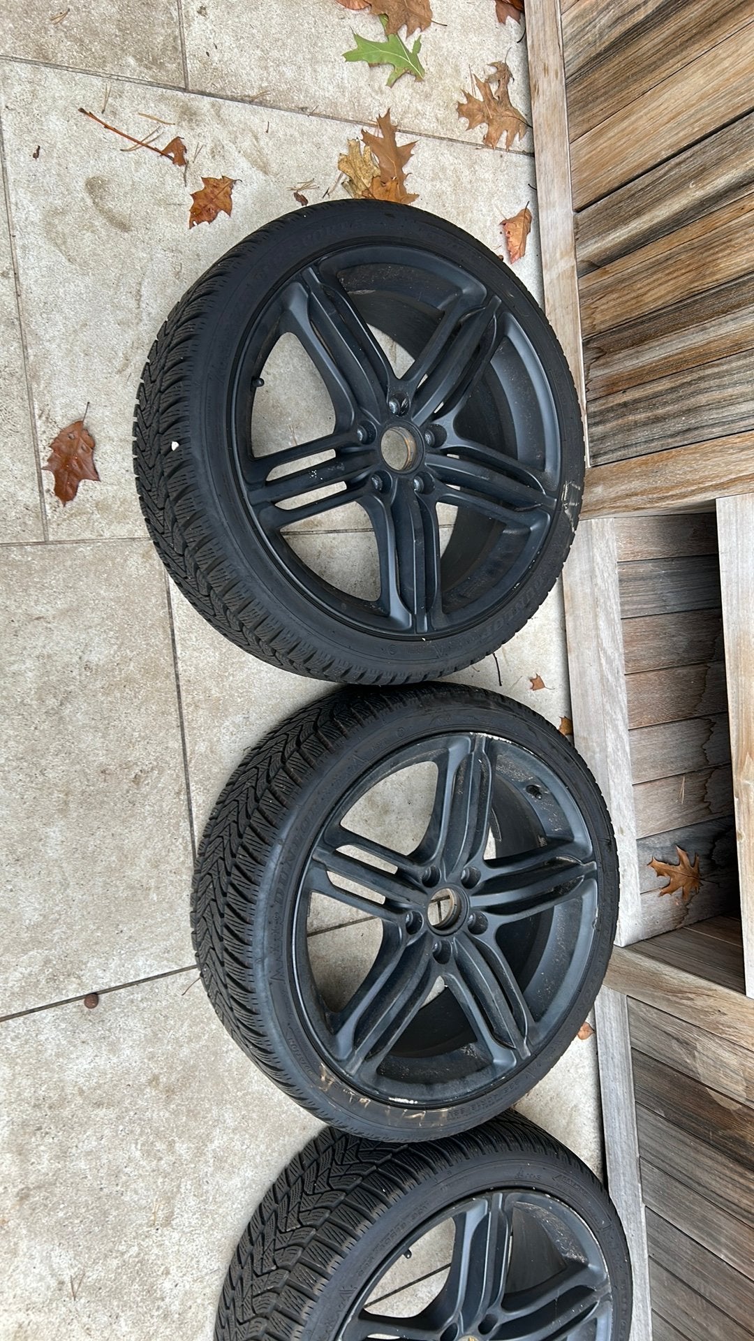 Zwarte 18 inch velgen (225/50R18) met winterbanden, Auto-onderdelen, Ophalen, 18 inch, Gebruikt, Winterbanden