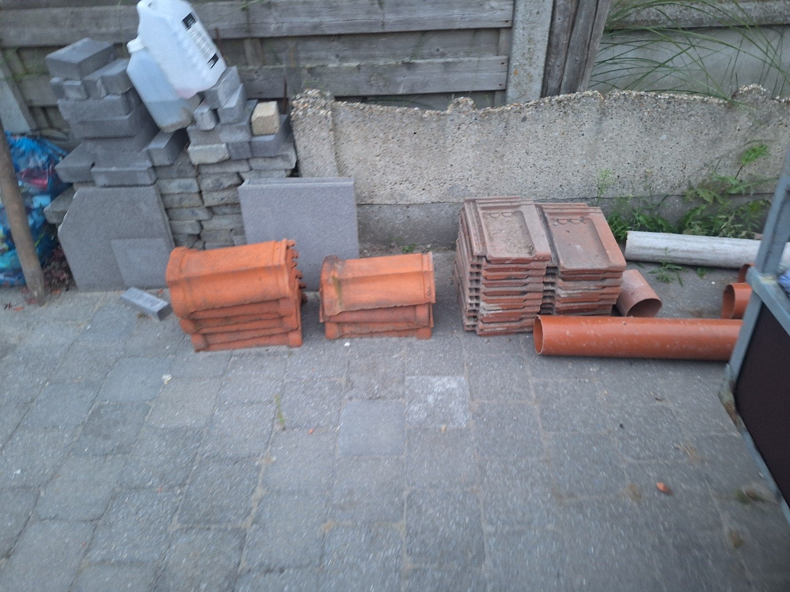 dakpannen+ nokken tuca turnhout, Enlèvement, Tuiles