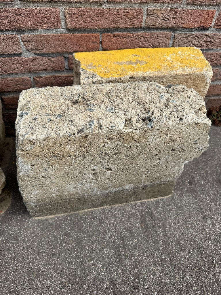 Betonblokken gratis af te halen, Ophalen, Gebruikt