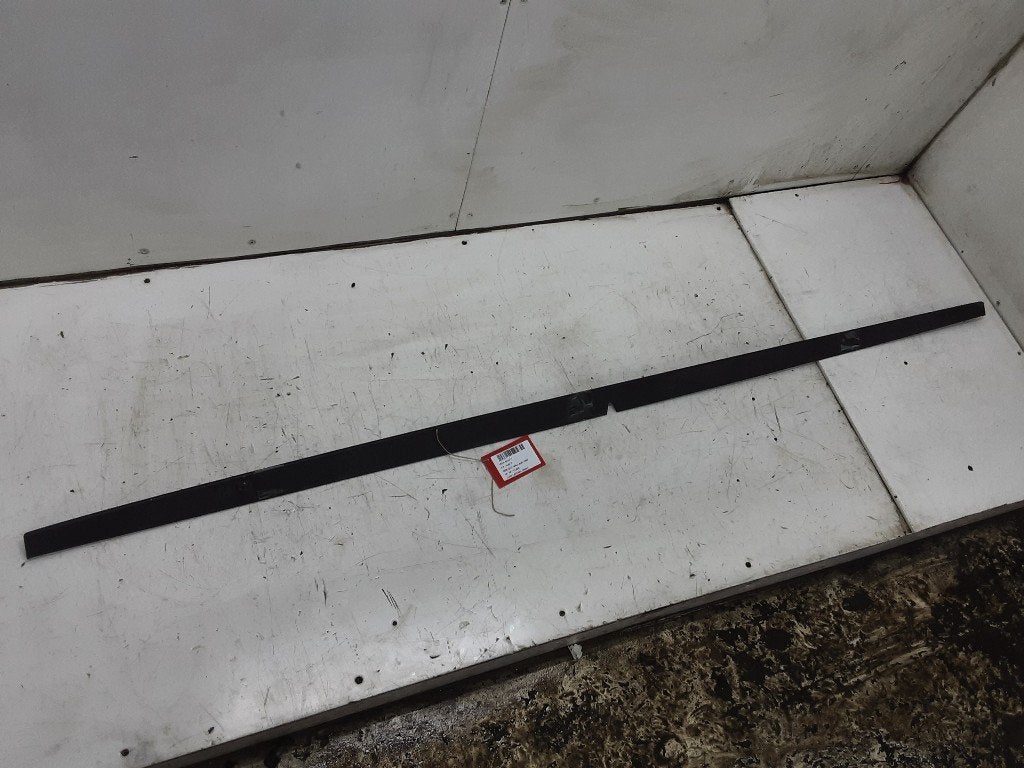 SIERLIJST DORPEL Volkswagen Golf VII (AUA) (01-2012/03-2021), Gebruikt, Volkswagen, Mevr. I. Hauben, Rue de l'Espoir 34 34
4030  GRIVEGNÉE, BE