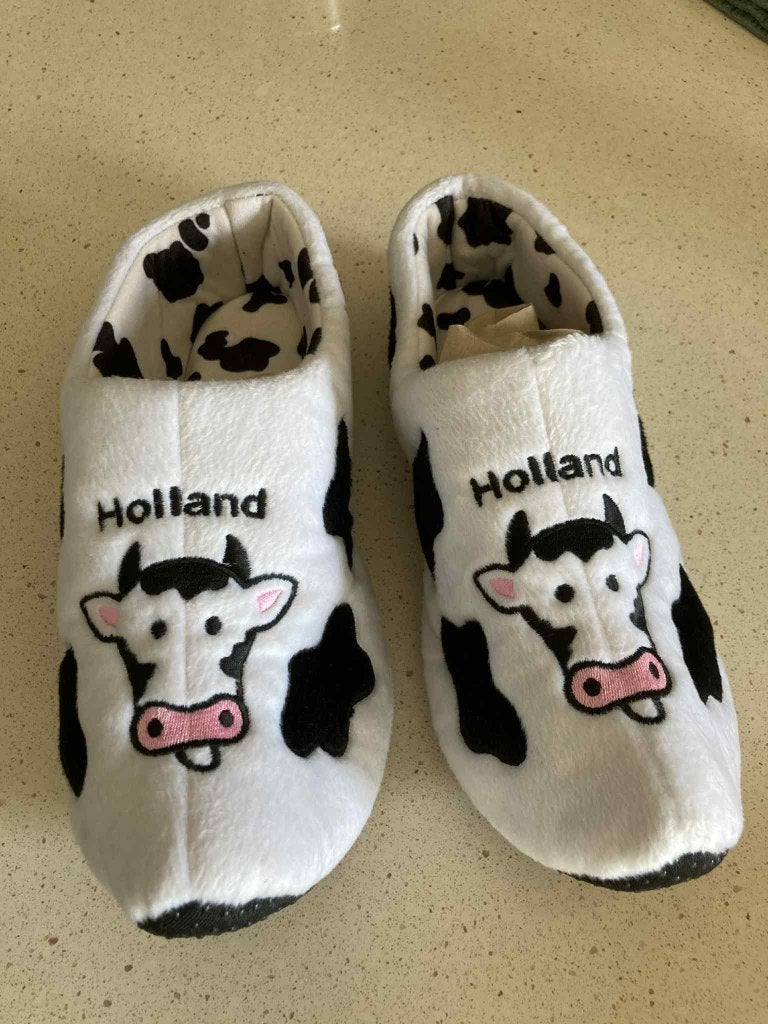 schattige koe pantoffels maat 42-44, Kleding | Heren, Sokken en Kousen, Ophalen of Verzenden, Nieuw, Maat 39 t/m 42, Wit