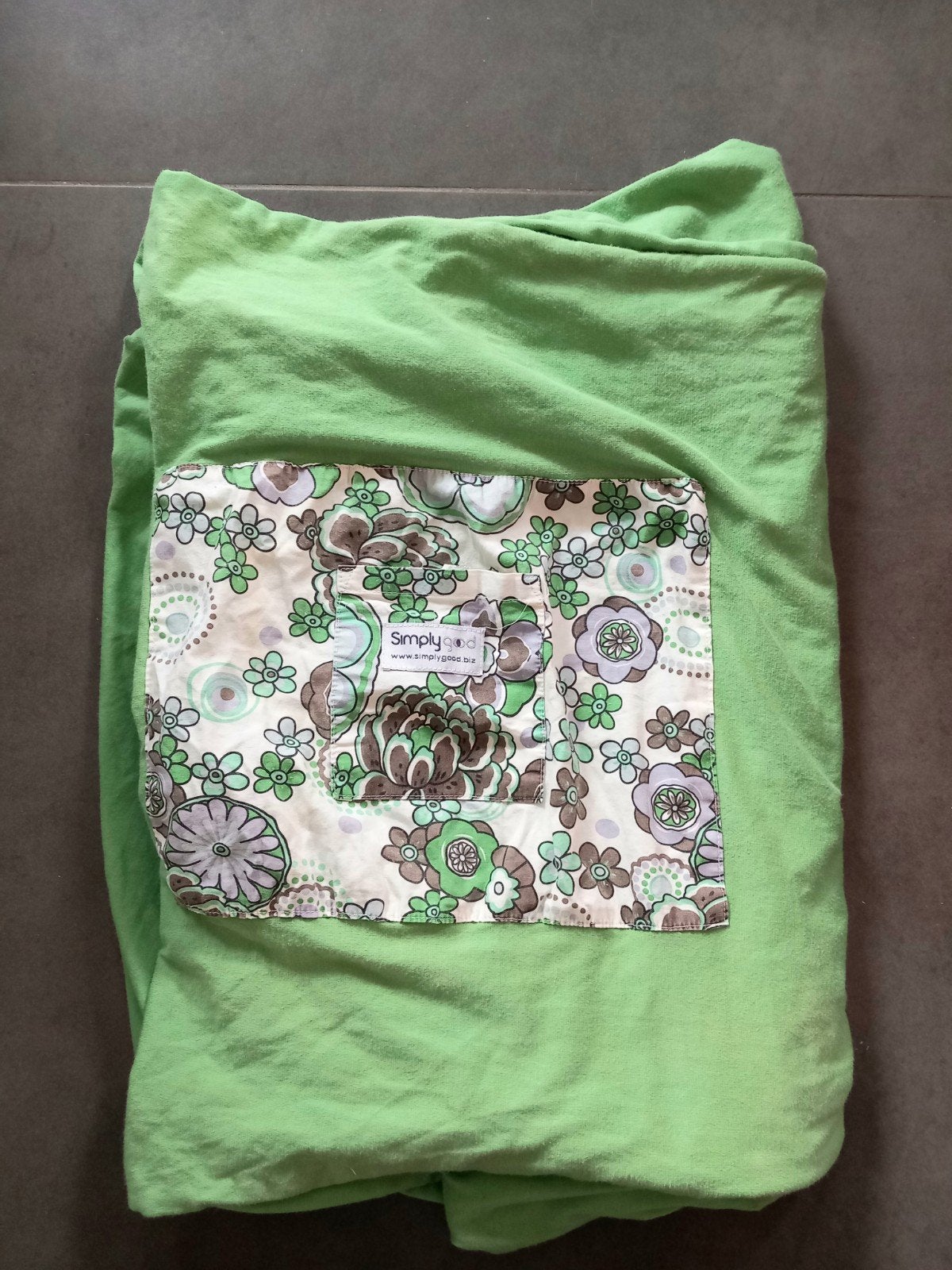 Enveloppe Simply Good Cozy Wrap -> 5€, Enfants & Bébés, Enlèvement, Comme neuf, Ventre, Dos ou Côté, Écharpe de portage