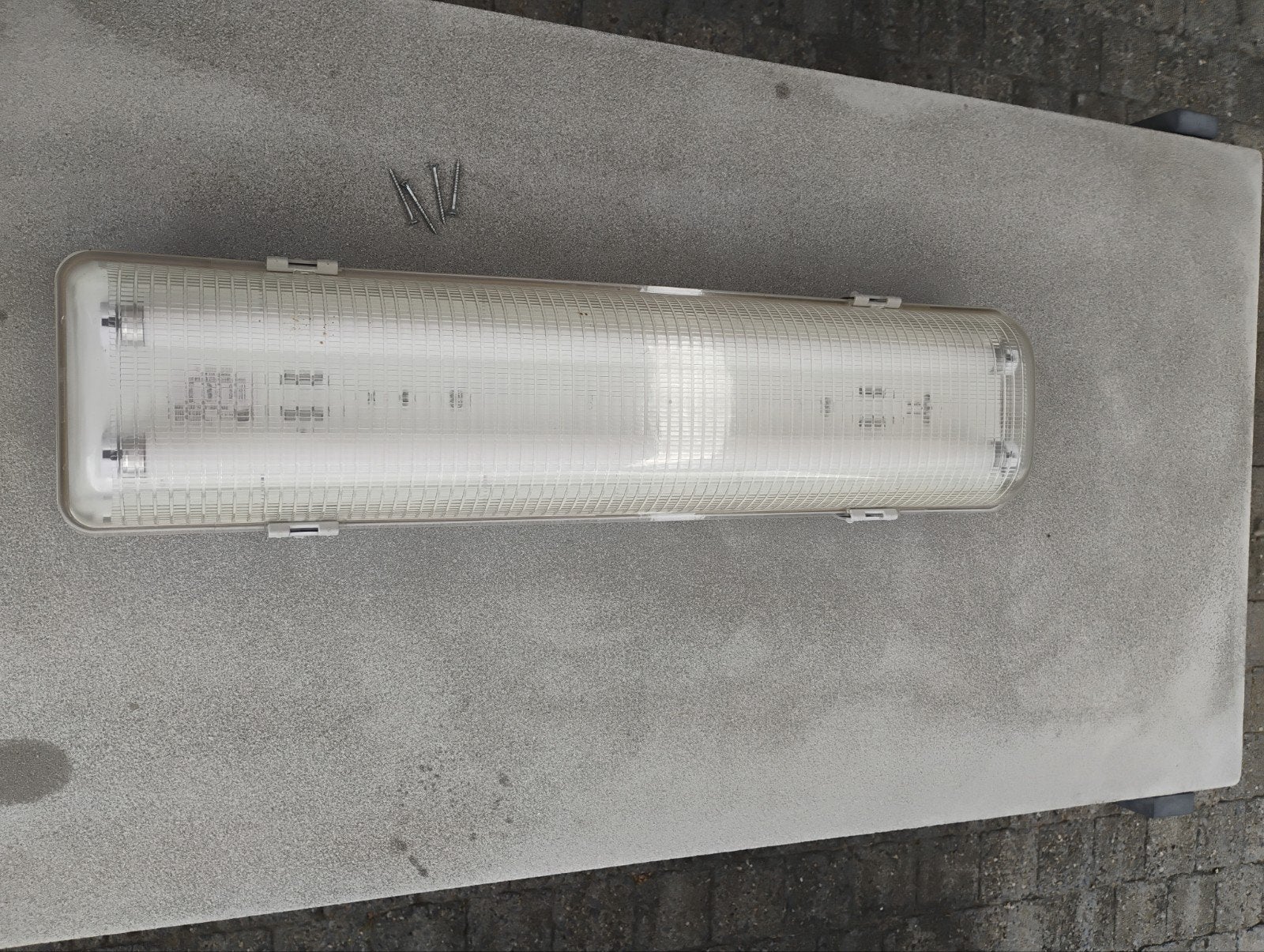 buiten daglicht 66 cm lang en 16 cm, Ophalen