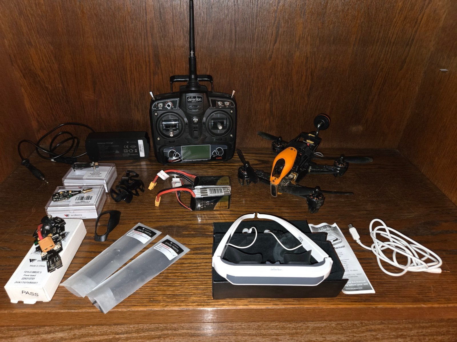 walkera f210 drone set met goggles. Alles orgineel Walkera, Moins de 15 minutes, Walkera, Enlèvement ou Envoi, Drone de course