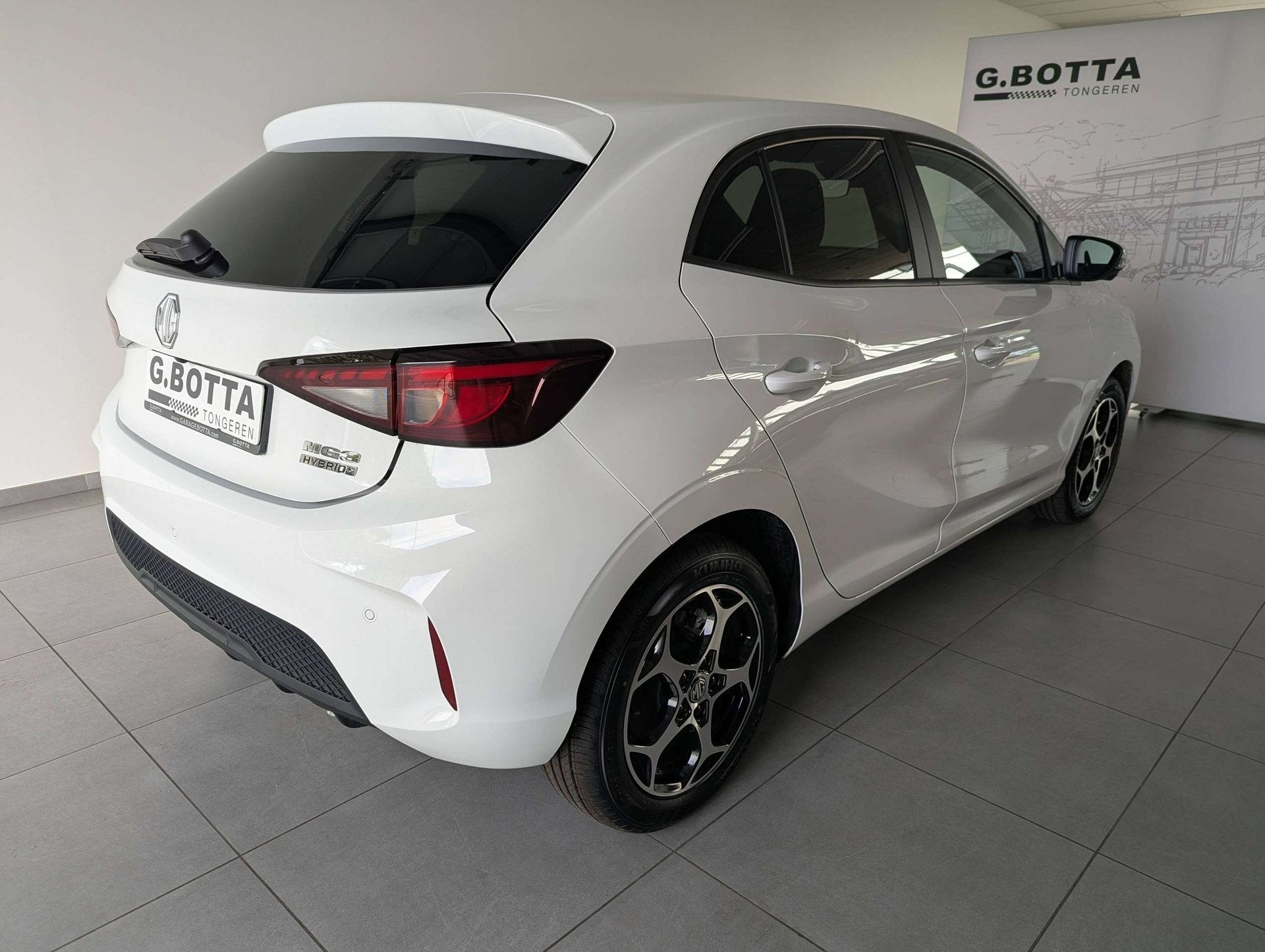 MG MG3 1.5 HYBRID 194 Luxury, Autos, Ordinateur de bord, Achat, 143 kW, Euro 6