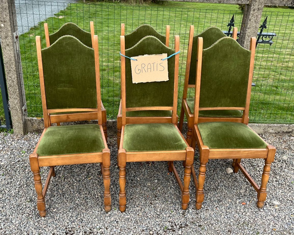 Gratis stoelen dit weekend op te halen., Ophalen