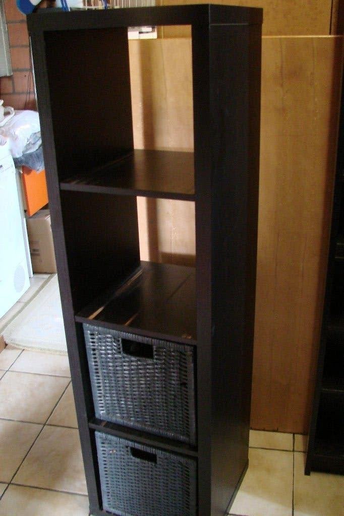 zwarte ikea wandkast mt korven, Huis en Inrichting, Ophalen