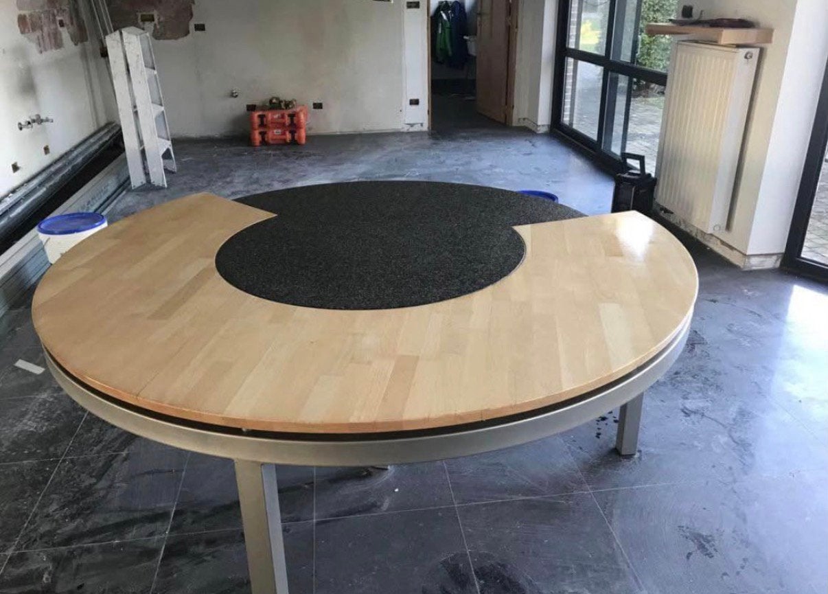 Handgemaakte tafel - Gestraalde inox poten - 6 Personen, Ophalen, Zo goed als nieuw