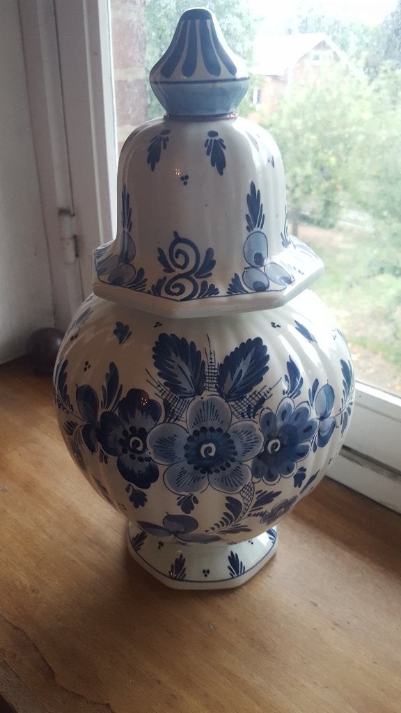 Grand vase avec couvercle style Delft, Antiquités & Art, Enlèvement ou Envoi