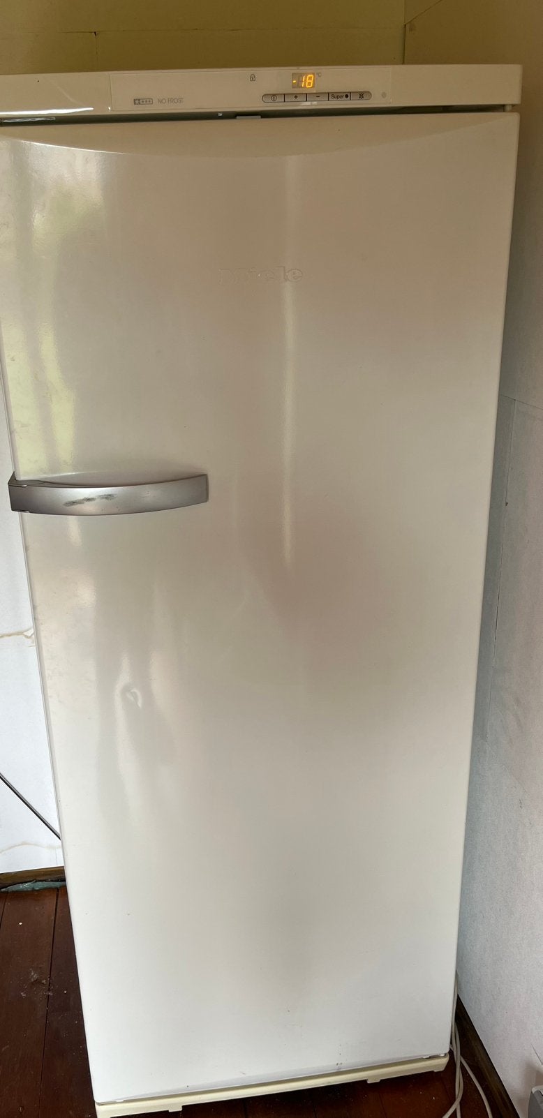 Miele diepvrieskast FN 4693 S – NoFrost – 261 liter, Electroménager, Congélateurs, Congélateur, 160 cm ou plus, Enlèvement, Utilisé