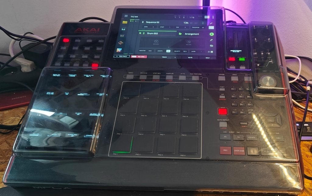 Akai MPC X, Audio, Tv en Foto, Professionele apparaten, Ophalen, Zo goed als nieuw, Audio