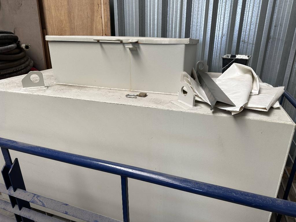 Cuve à Mazout métallique 2500L avec pistolet, Enlèvement, Utilisé