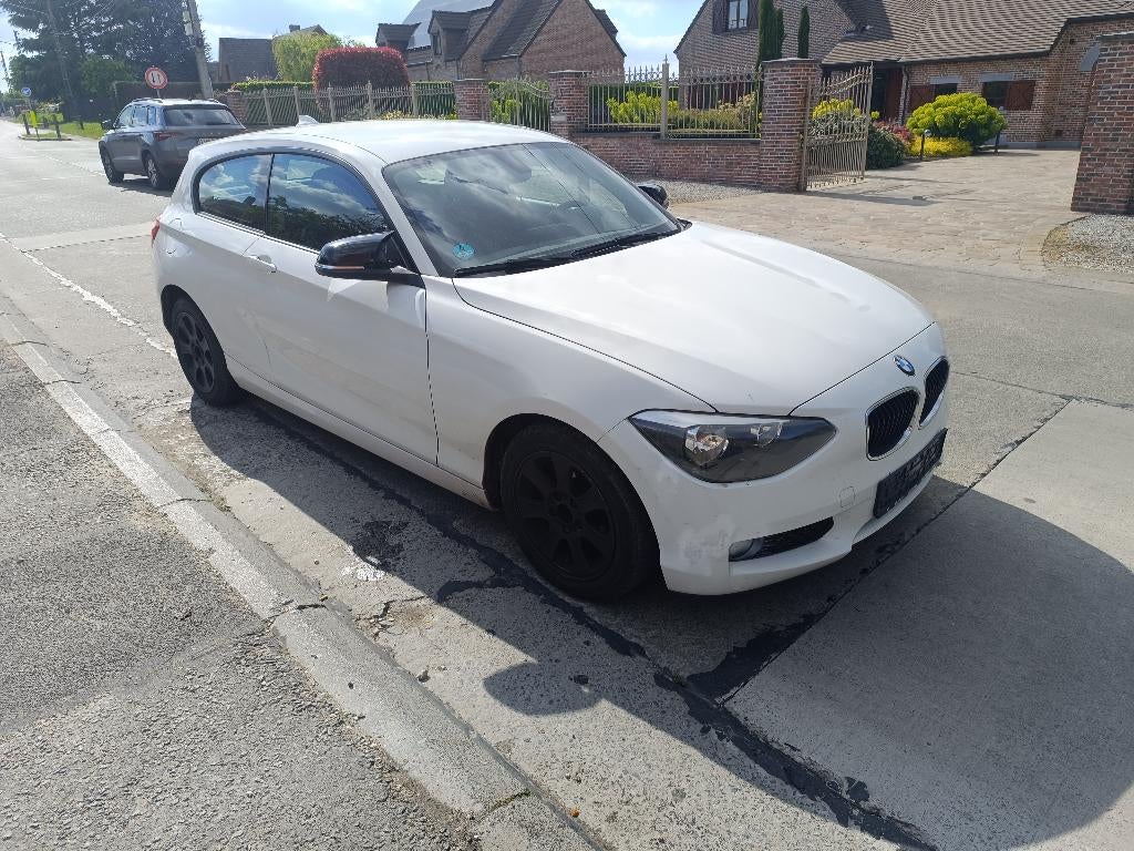 Bmw 116d 2014, Auto's, BMW, Euro 5, Zwart, Wit, Particulier