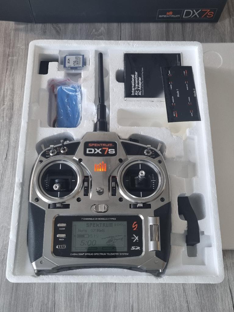 TELECOMANDE SPEKTRUM DX7S, Enlèvement ou Envoi, Comme neuf, Télécommande