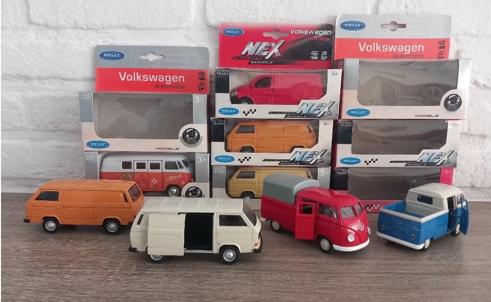 8x Vw schaalmodellen : T3 bussen , T1 (pickup) & T5 , NIEUW, Enlèvement, Neuf, Voiture