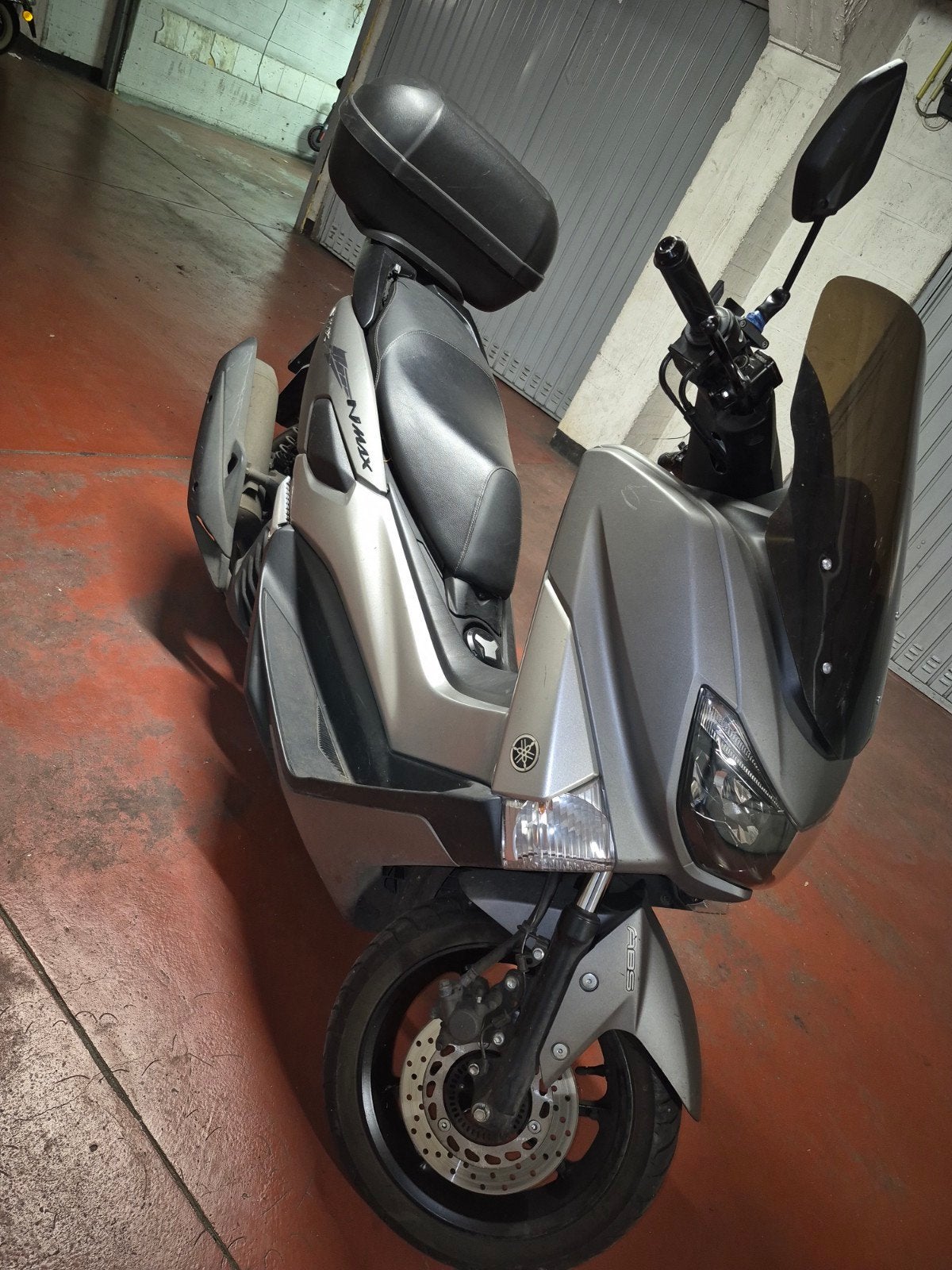 scooter Nmax, Motos, Enlèvement